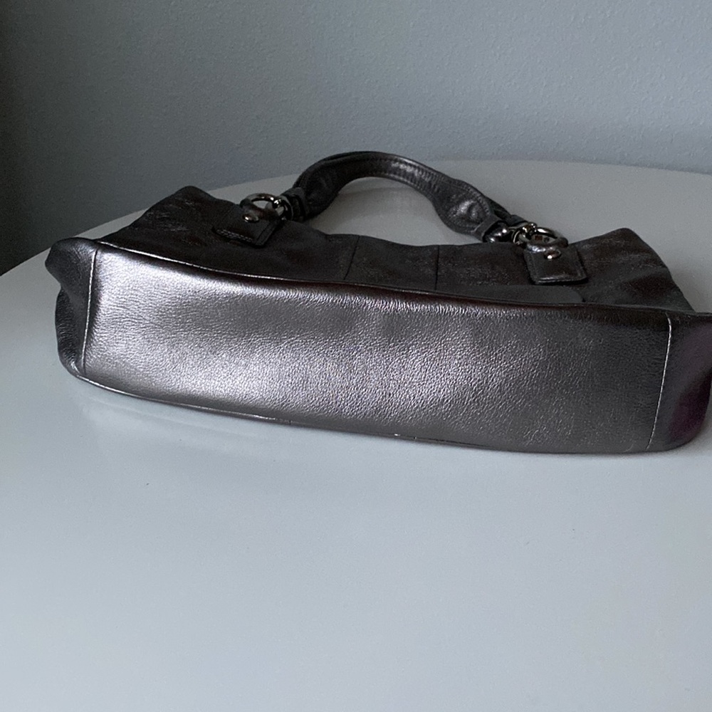 COACH Kristen leather zip top tote. Gunmetal/silver, metallic - Picture 14 of 15